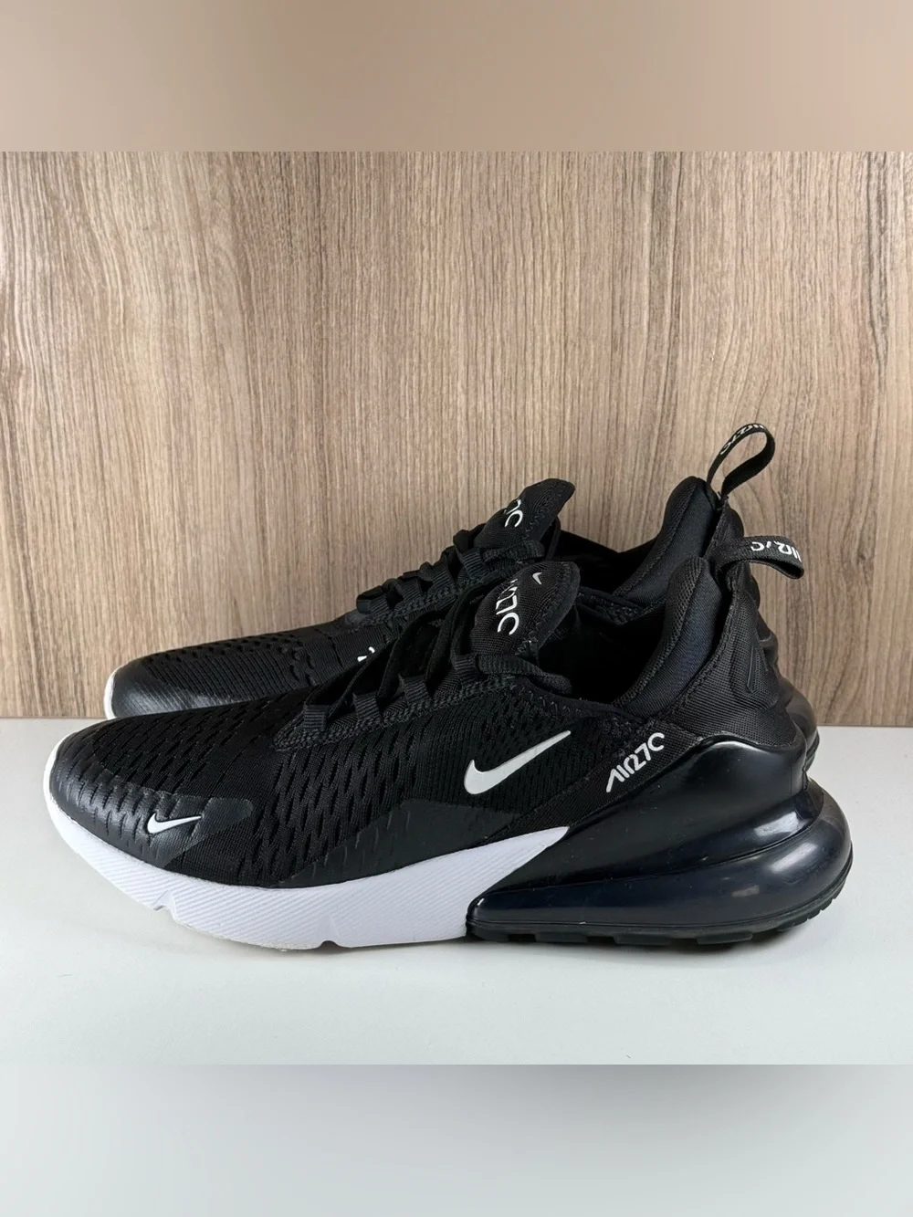 Nike Air Max 270 Black White Athletic Running Shoes AH6789-001 Women’s Size 8.5